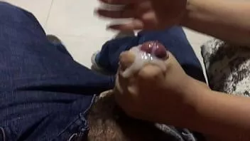Oynat Otuzbir beyaz eller 30-09-2021 Cumshot