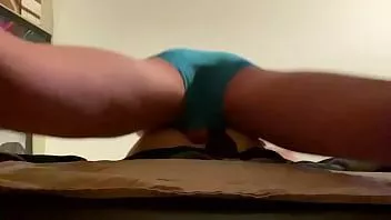 Oynat Solo anal sikme ile büyük kabarcık popo