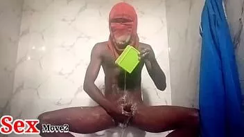 Afspelen Ik besloot mezelf te helpen omdat er geen poesje is