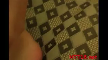 play امرأة شقراء جديدة تلعب بأداة جنسية