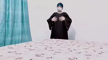 Jouer Hijab musulman égyptien fille mastrubate avec jouet