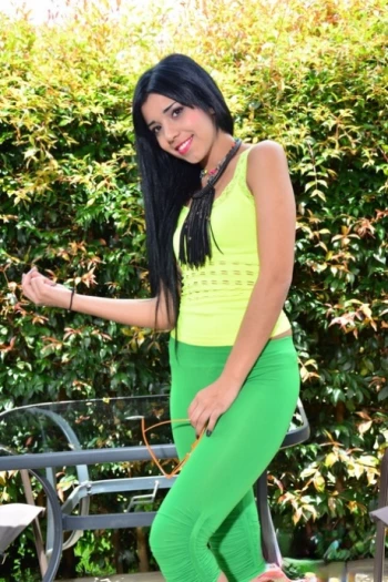 পর্নস্টার Ariana Fuentes