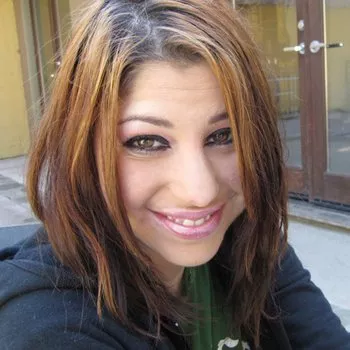قناة Britney Stevens